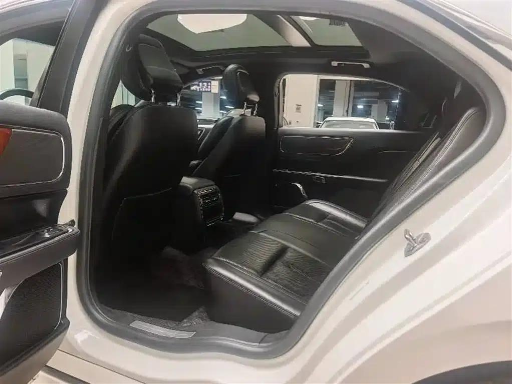 Lincoln Continental 2019 2.0T Two-Wheel Drive Premium Edition (China V Emission Standard) — миниатюра 6