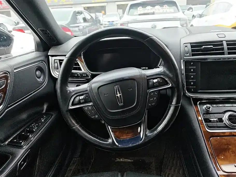 Lincoln Continental 2017 3.0T AWD Reserve — миниатюра 15