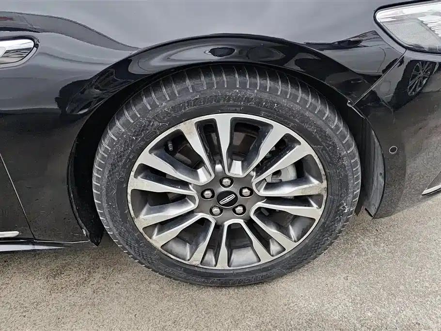 Lincoln Continental 2017 3.0T AWD Reserve — миниатюра 6