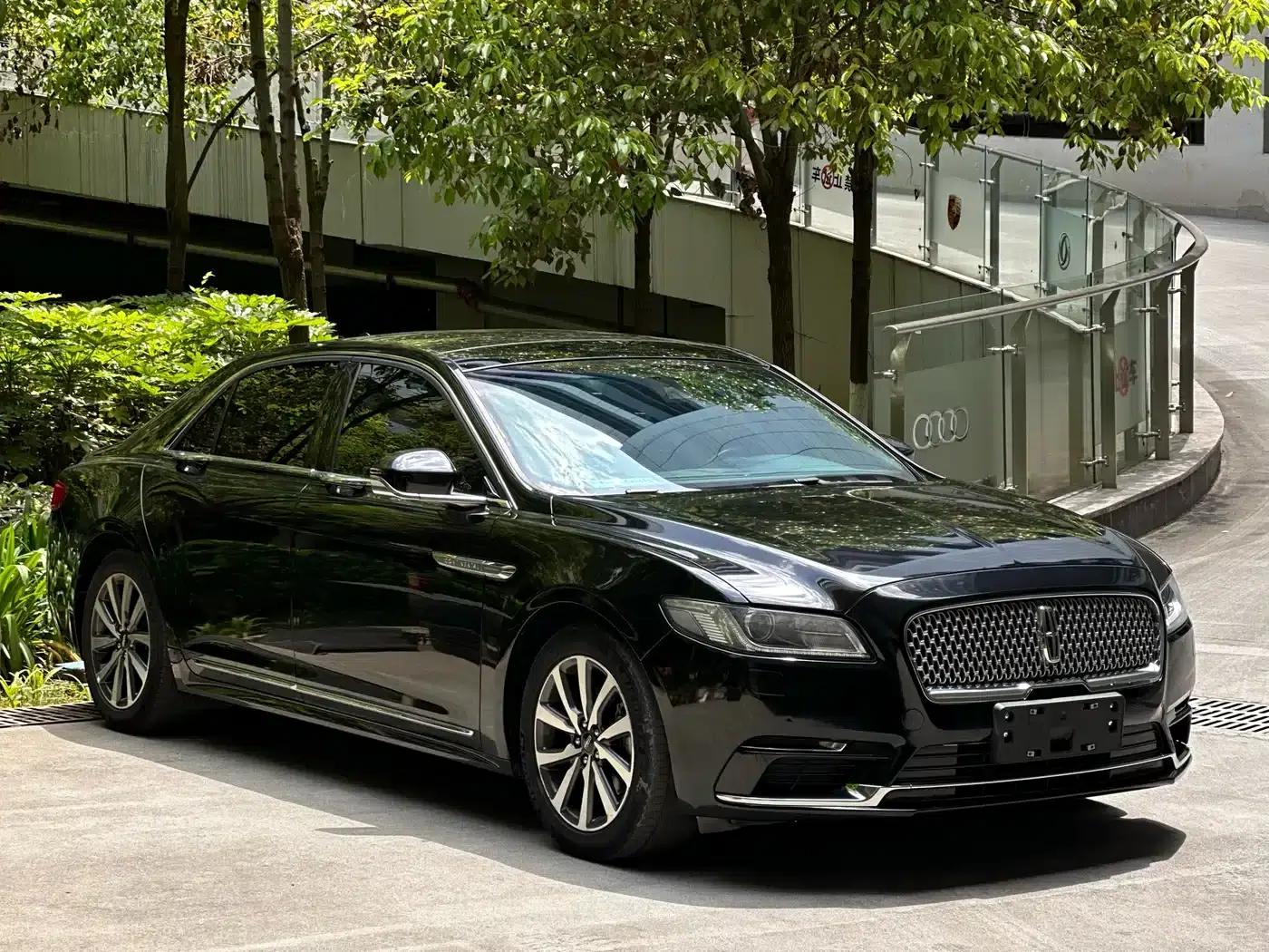 Lincoln Continental 2017 2.0T Two-Wheel Drive Premium Edition — миниатюра 2