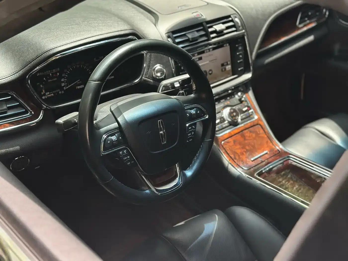 Lincoln Continental 2017 2.0T Two-Wheel Drive Premium Edition — миниатюра 14