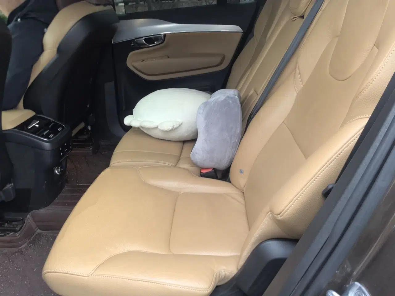 Volvo XC90 2018 T6 Zhiyi Edition 7-Seater — миниатюра 18