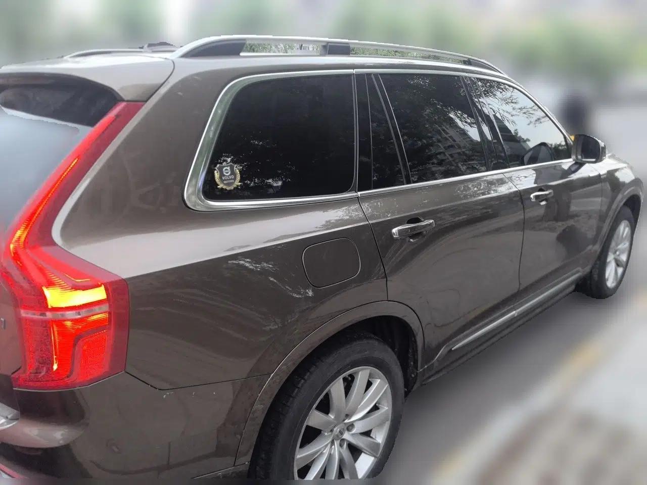 Volvo XC90 2018 T6 Zhiyi Edition 7-Seater — миниатюра 6