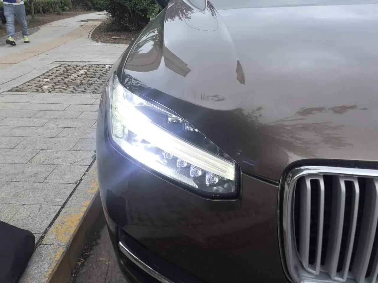 Volvo XC90 2018 T6 Zhiyi Edition 7-Seater — миниатюра 7
