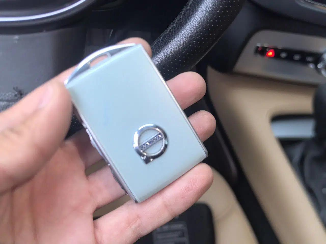 Volvo XC90 2018 T6 Zhiyi Edition 7-Seater — миниатюра 9