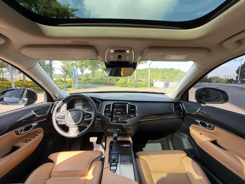 Volvo XC90 2015 T6 Zhiya Edition 7-seater — миниатюра 30