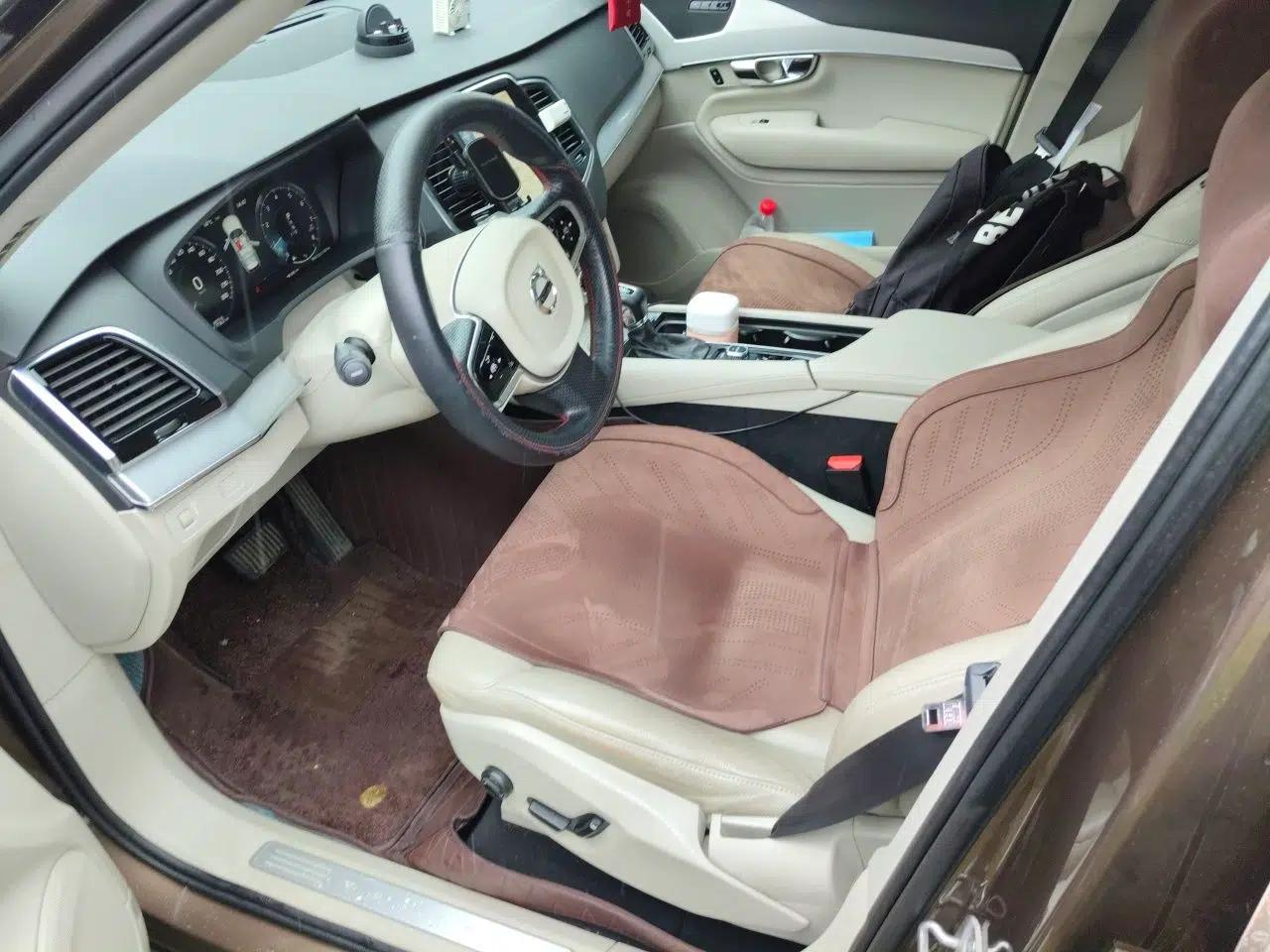 Volvo XC90 2015 T6 Zhiyi Edition 5-seater — миниатюра 16