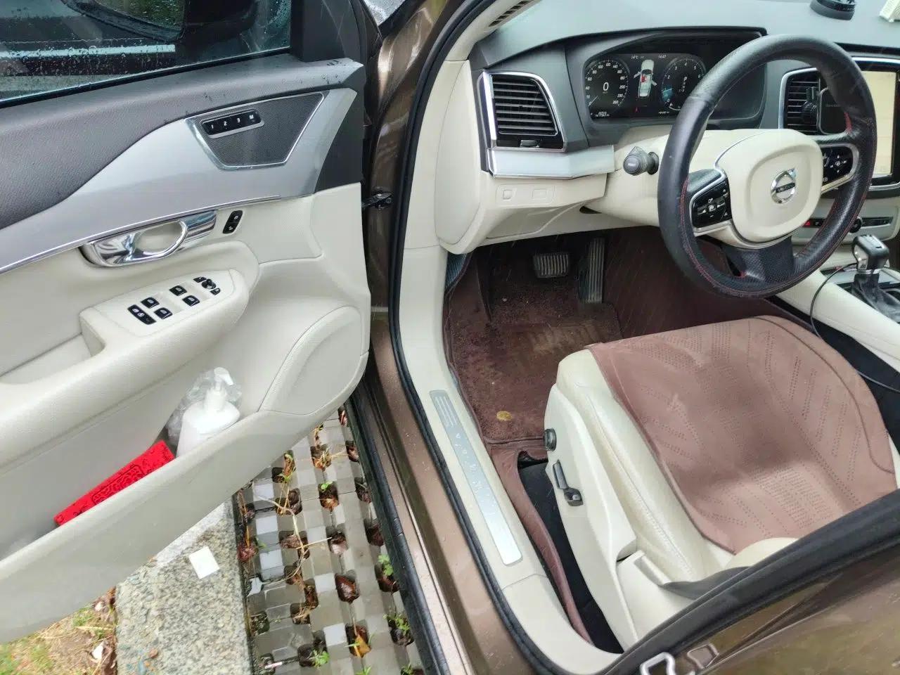 Volvo XC90 2015 T6 Zhiyi Edition 5-seater — миниатюра 17