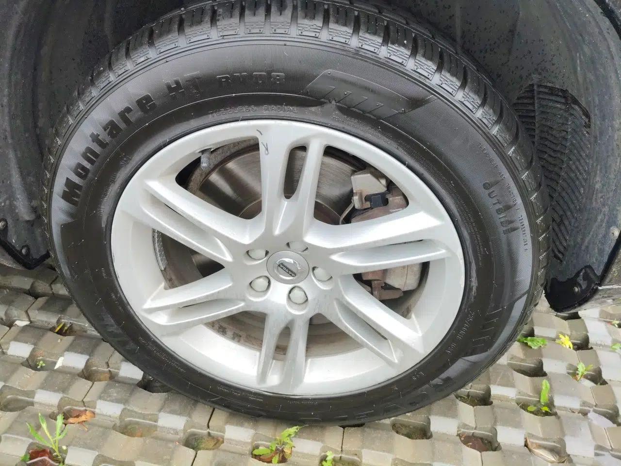 Volvo XC90 2015 T6 Zhiyi Edition 5-seater — миниатюра 8