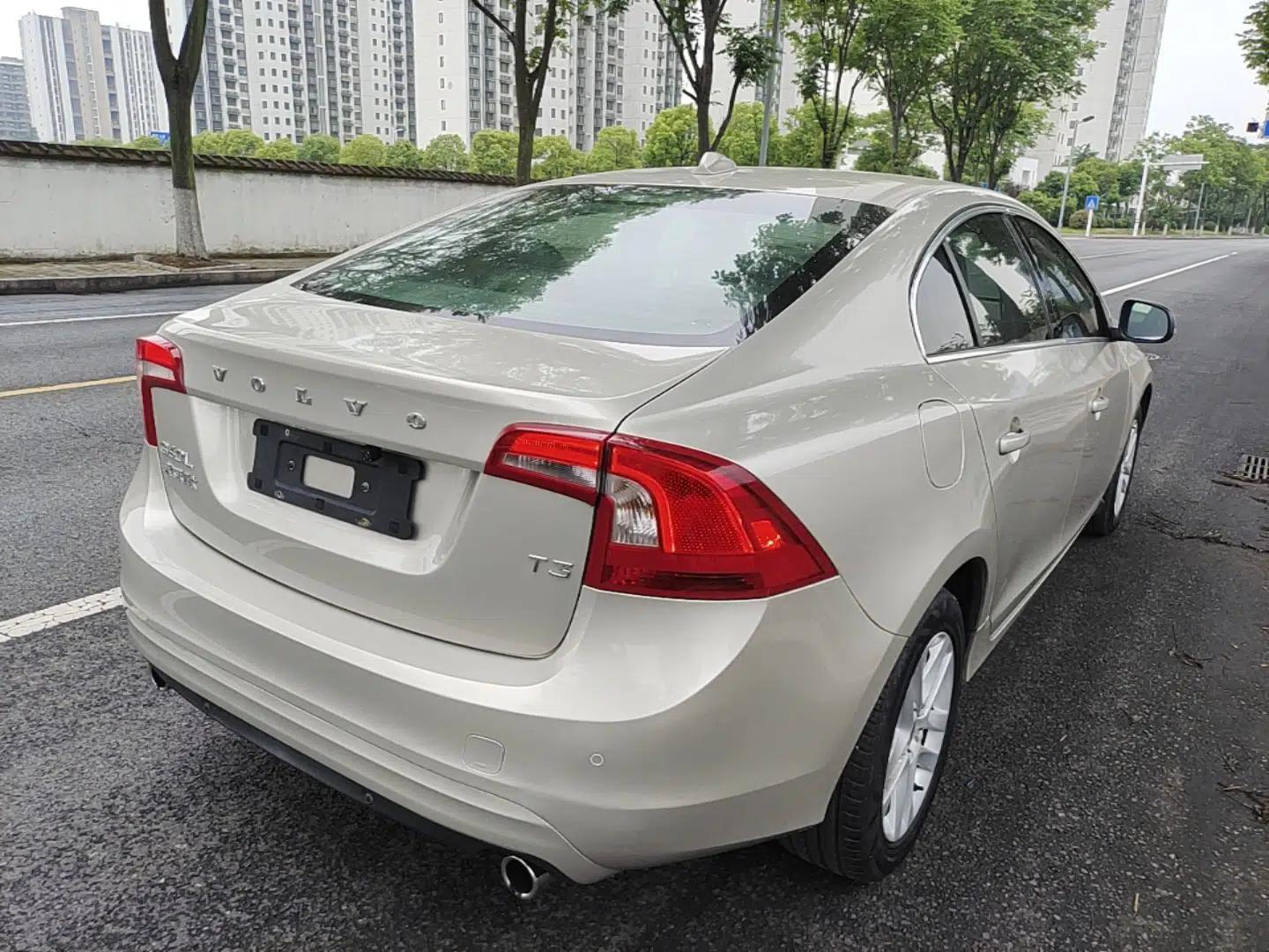Volvo S60 2017 S60L T3 Smart Upgrade Edition — миниатюра 6