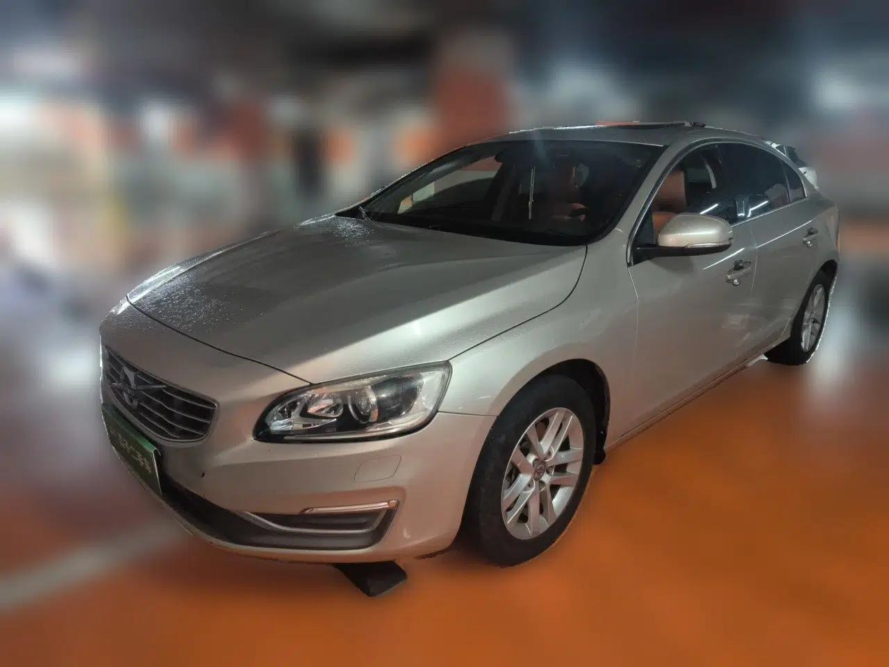 Volvo S60 2017 S60L T3 Smart Upgrade Edition — миниатюра 1