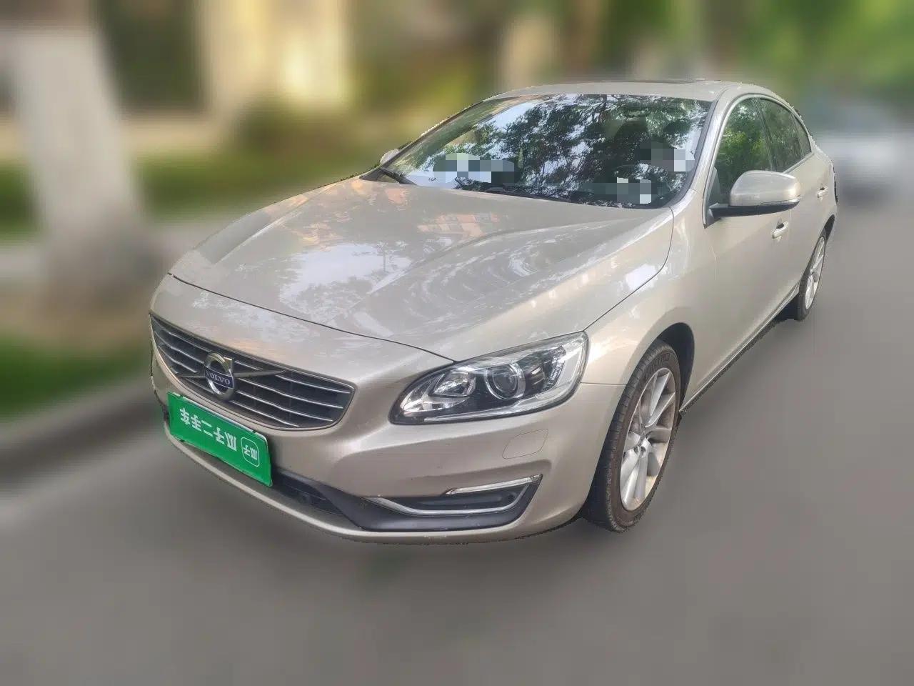 Volvo S60 2016 S60L T4 Zhiyuan Edition — миниатюра 1