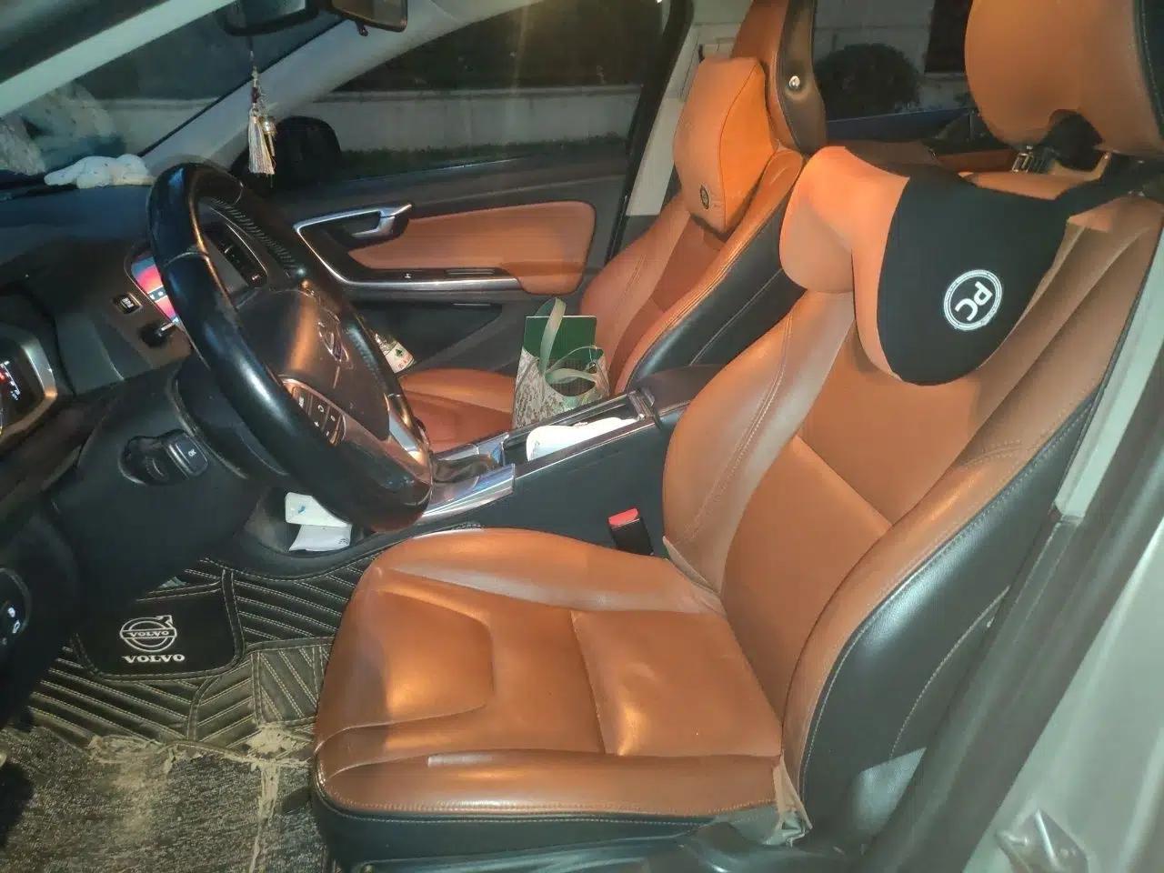 Volvo S60 2016 S60L T4 Zhiyuan Edition — миниатюра 16