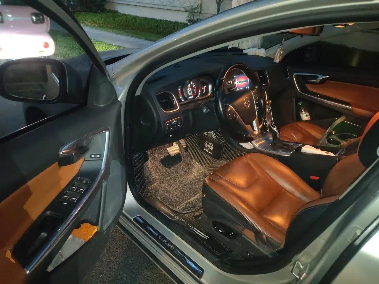 Volvo S60 2016 S60L T4 Zhiyuan Edition — миниатюра 17