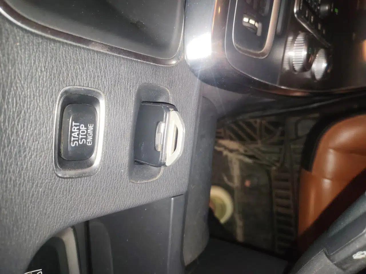 Volvo S60 2016 S60L T4 Zhiyuan Edition — миниатюра 9