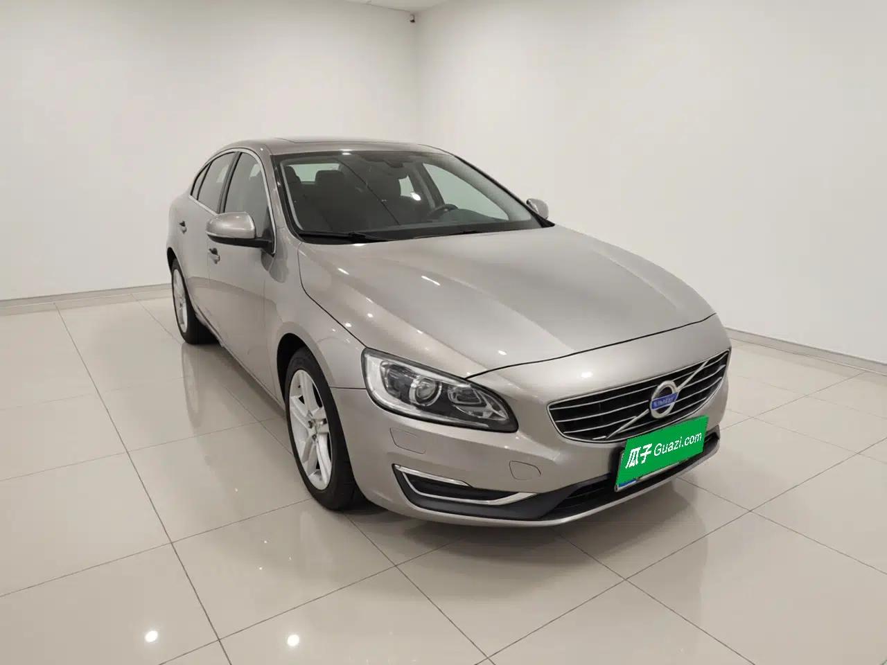Volvo S60 2015 S60L T5 Intelligent Drive Edition — миниатюра 3