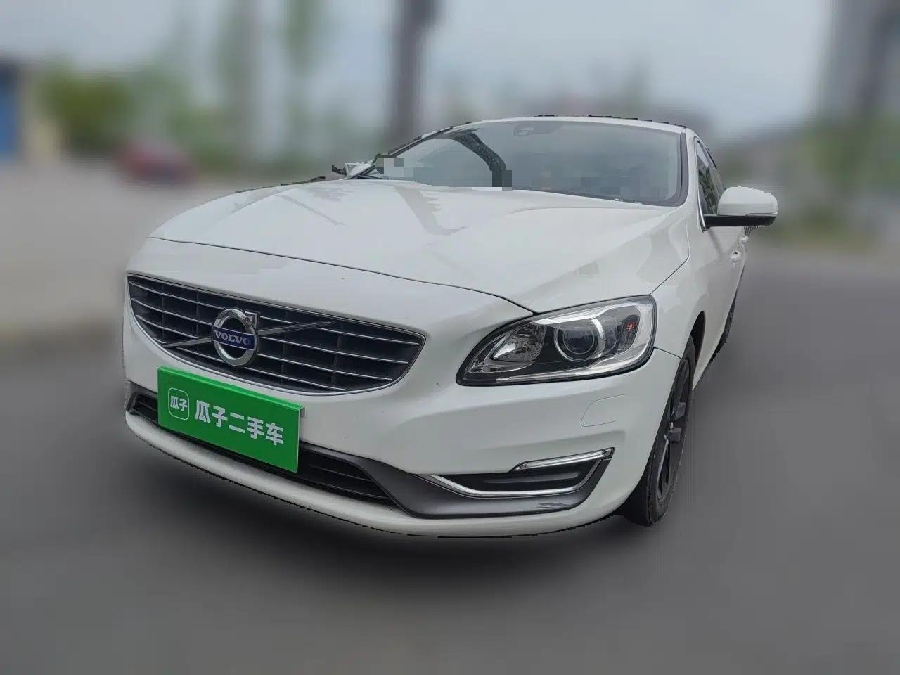 Volvo S60 2018 S60L T3 Smart Upgrade Edition — миниатюра 1