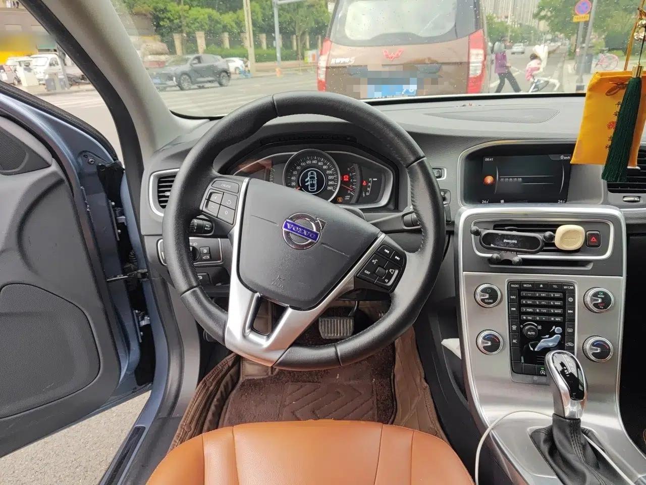 Volvo S60 2018 S60L T3 Smart Upgrade Edition — миниатюра 11
