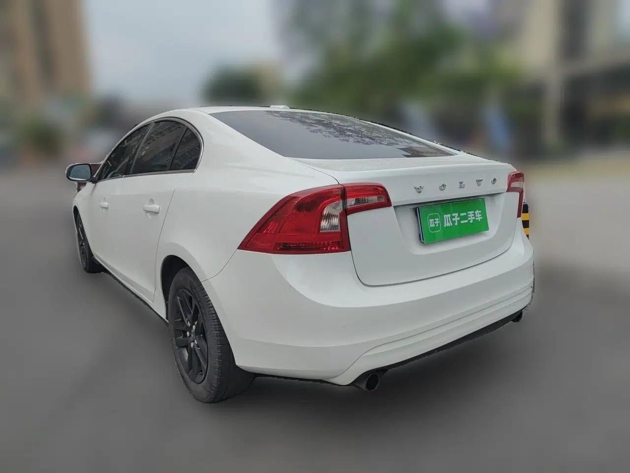 Volvo S60 2018 S60L T3 Smart Upgrade Edition — миниатюра 4