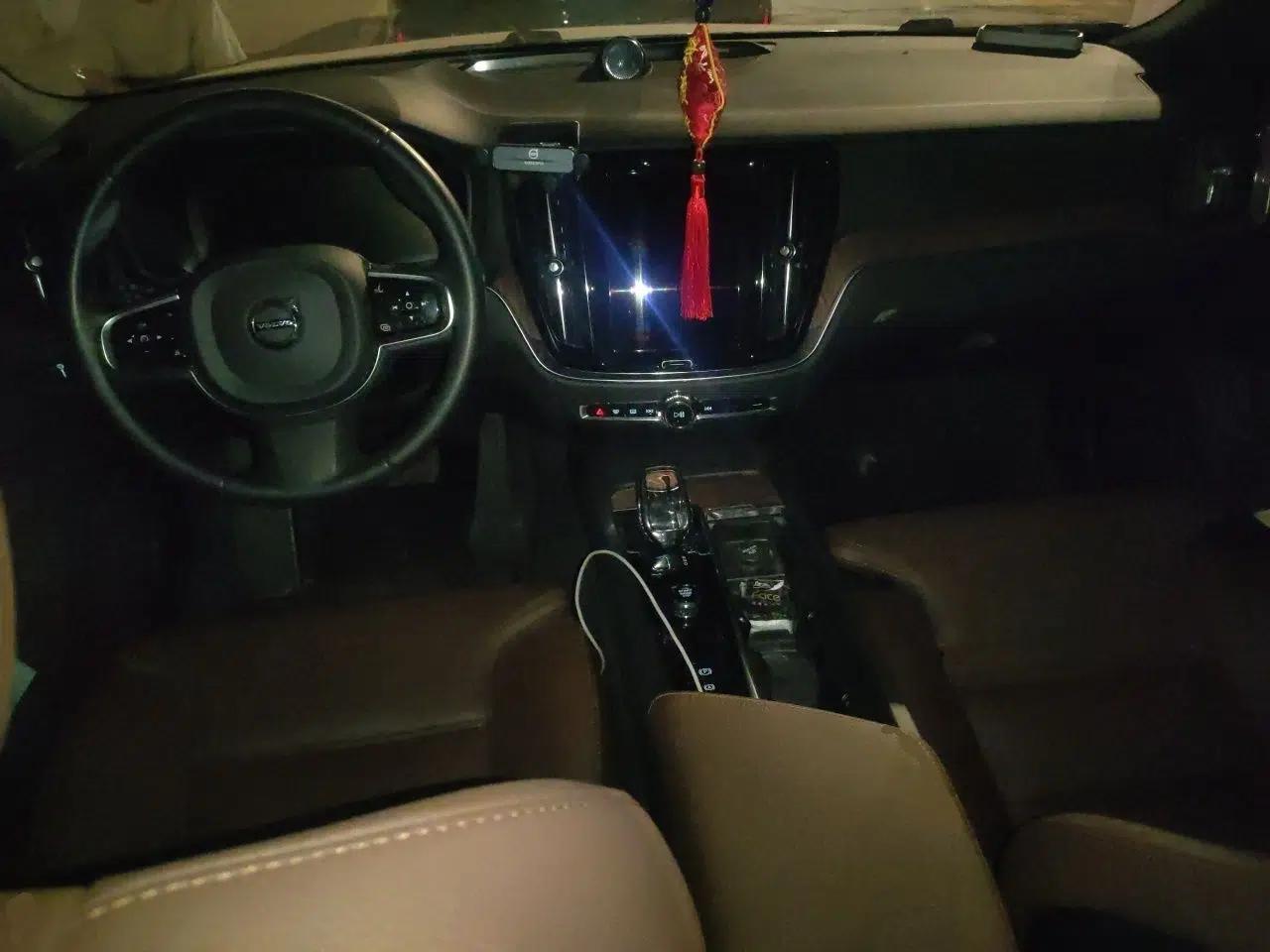Volvo S60 2022 B4 Zhiyuan Luxury Edition — миниатюра 10
