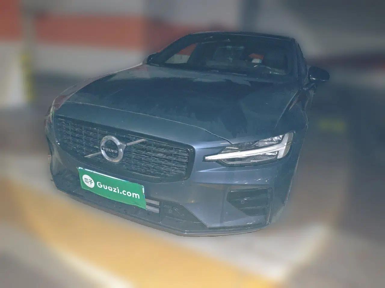 Volvo S60 2021 T4 Zhiyuan Sport Edition — миниатюра 1
