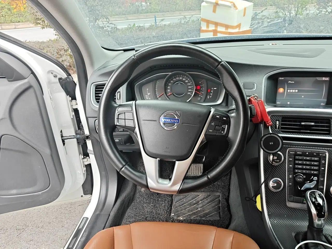 Volvo S60 2018 S60L T3 Smart Upgrade Edition — миниатюра 11