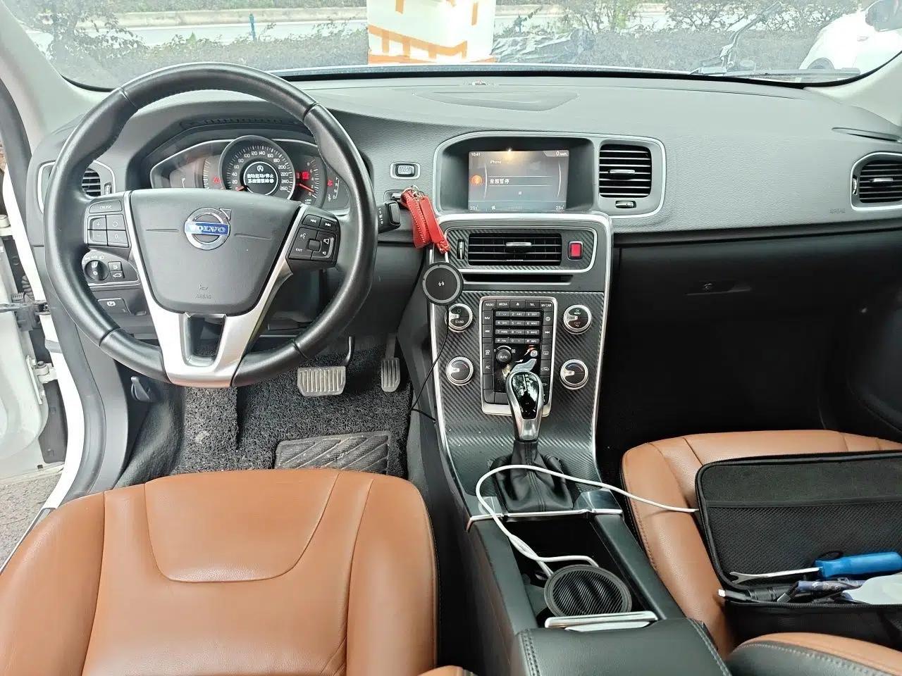 Volvo S60 2018 S60L T3 Smart Upgrade Edition — миниатюра 10