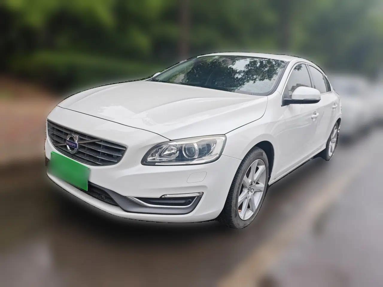 Volvo S60 2018 S60L T5 Intelligent Drive Edition — миниатюра 1