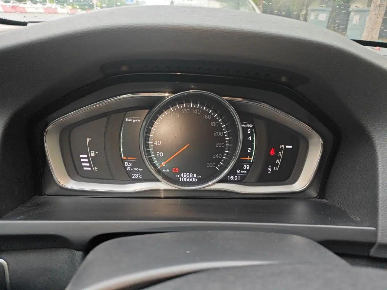 Volvo S60 2018 S60L T5 Intelligent Drive Edition — миниатюра 12