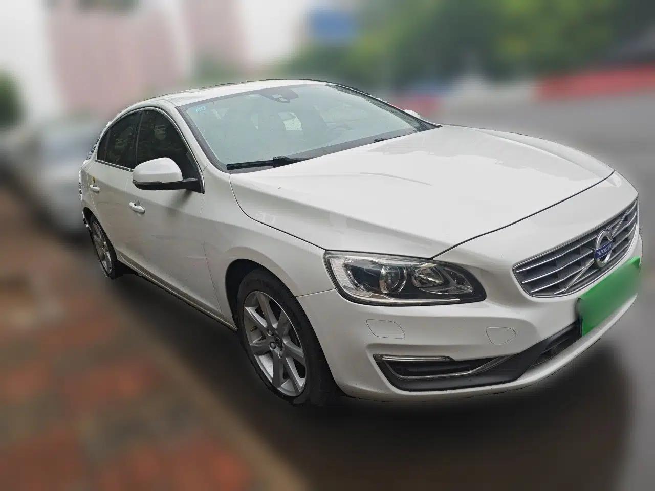 Volvo S60 2018 S60L T5 Intelligent Drive Edition — миниатюра 3