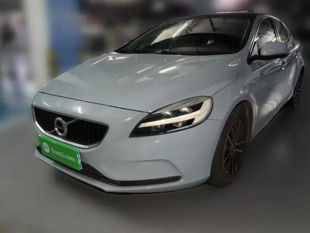 Volvo V40 2017 T3 Zhiyi Edition