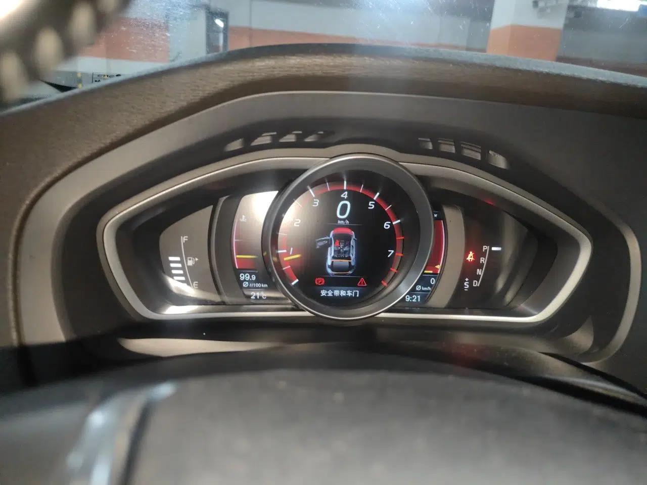 Volvo V40 2015 1.6T Zhiyi Edition — миниатюра 12