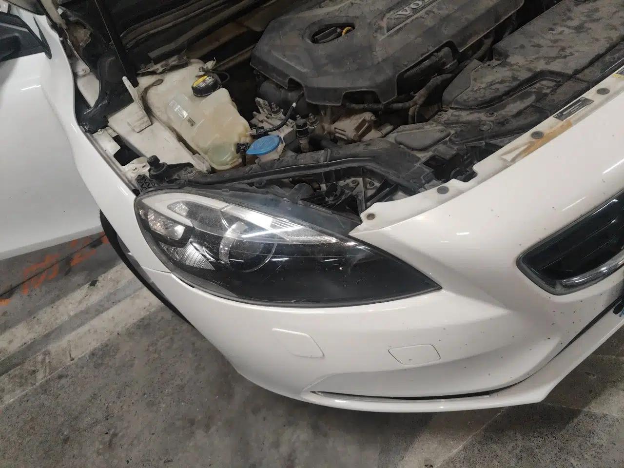Volvo V40 2015 1.6T Zhiyi Edition — миниатюра 7