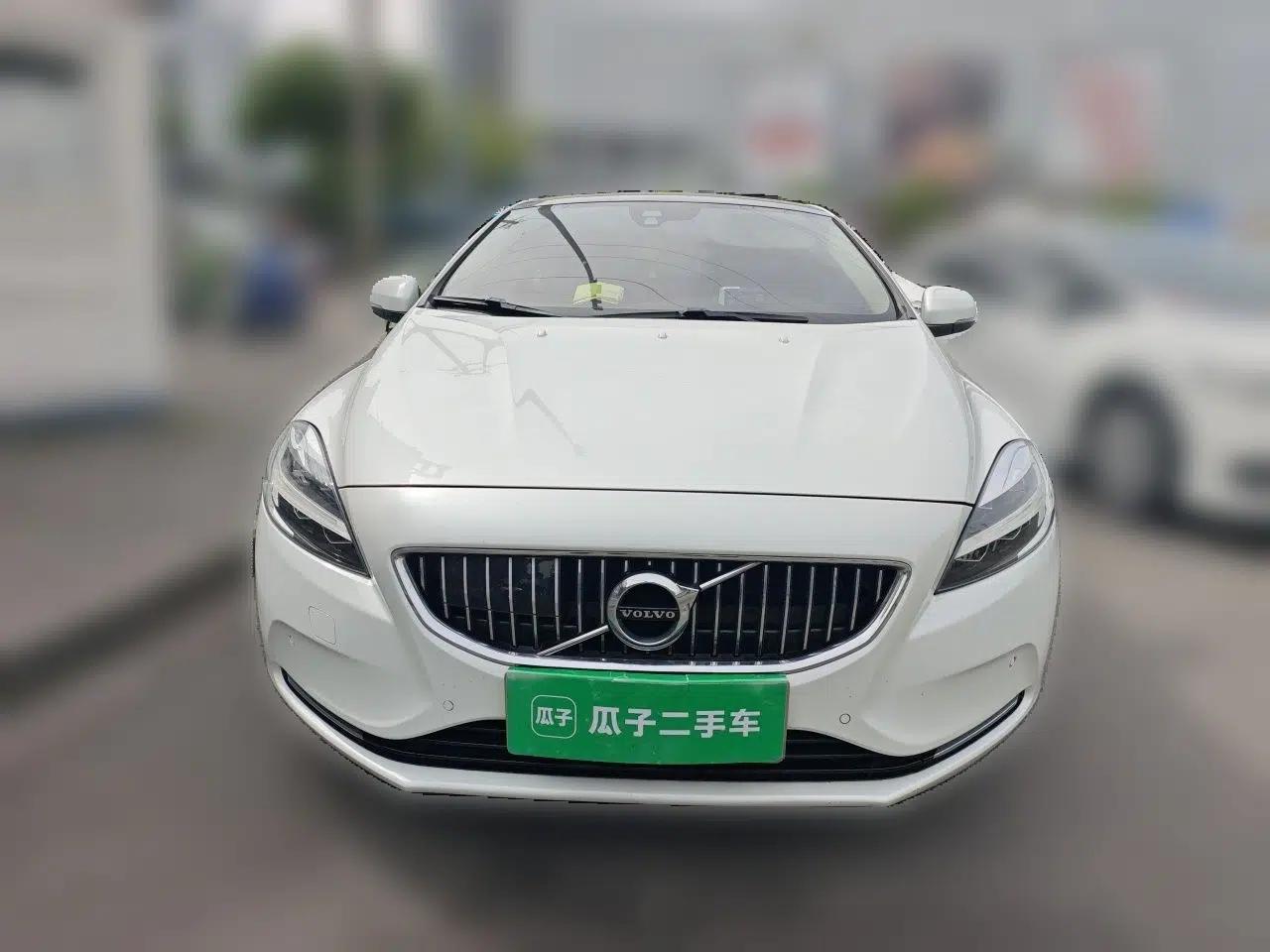 Volvo V40 2017 T3 Zhiya Edition — миниатюра 2