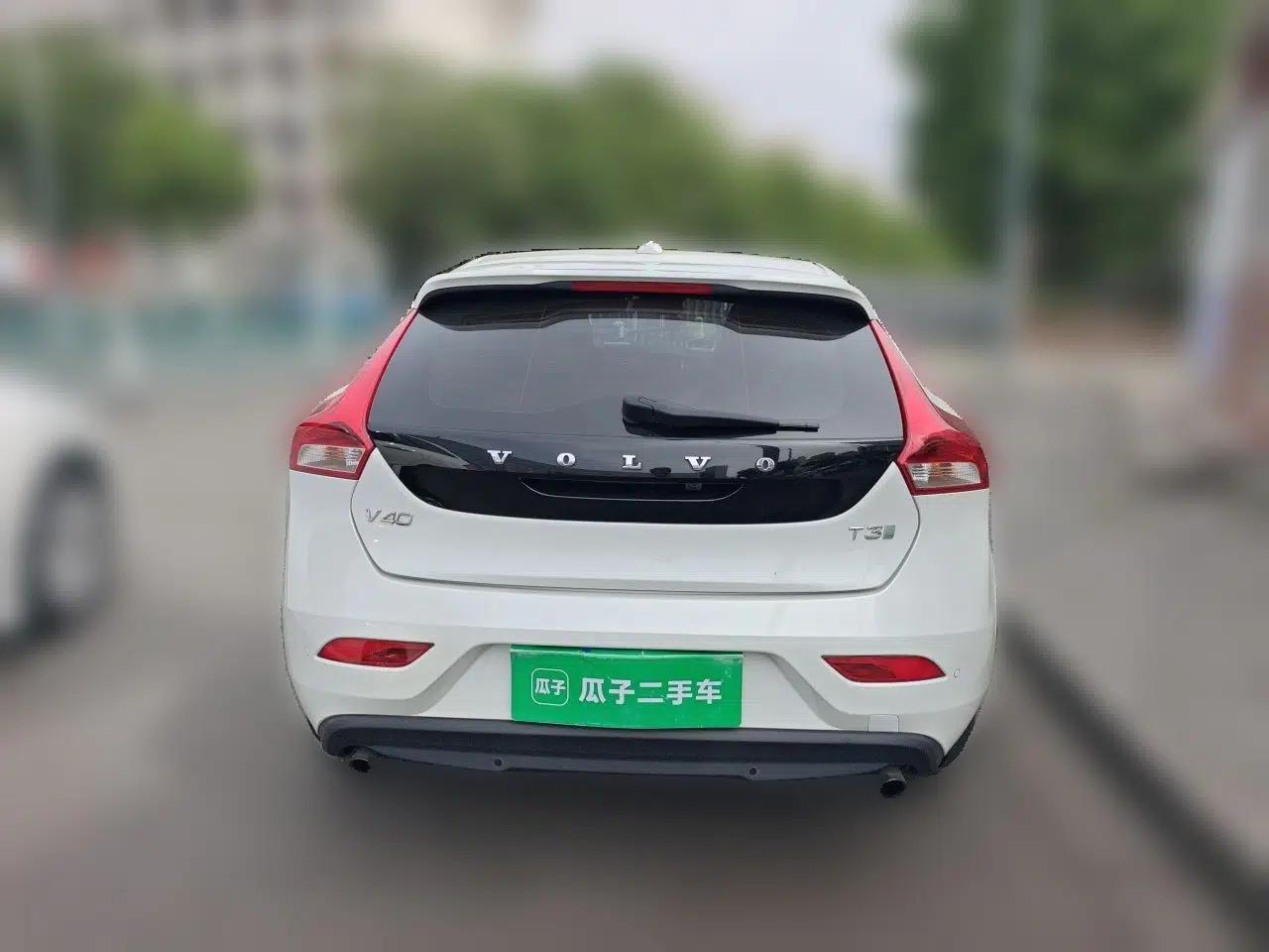 Volvo V40 2017 T3 Zhiya Edition — миниатюра 5
