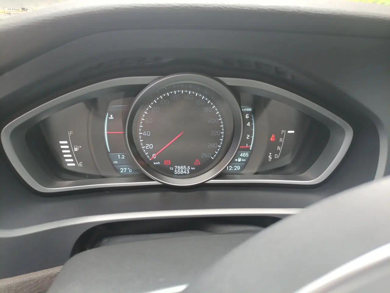 Volvo V40 2013 2.0T Zhiya Edition — миниатюра 12