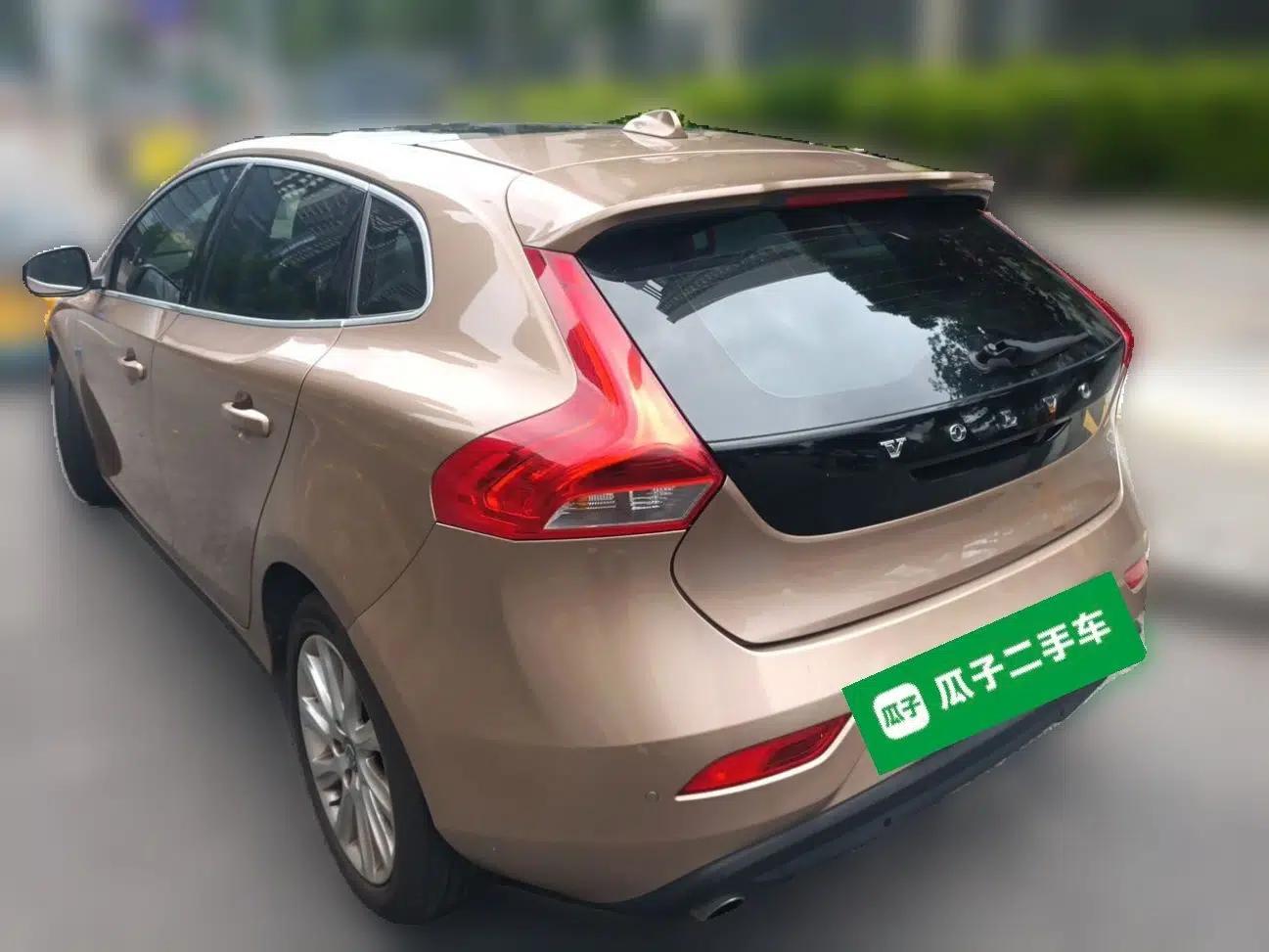Volvo V40 2013 2.0T Zhiya Edition — миниатюра 4
