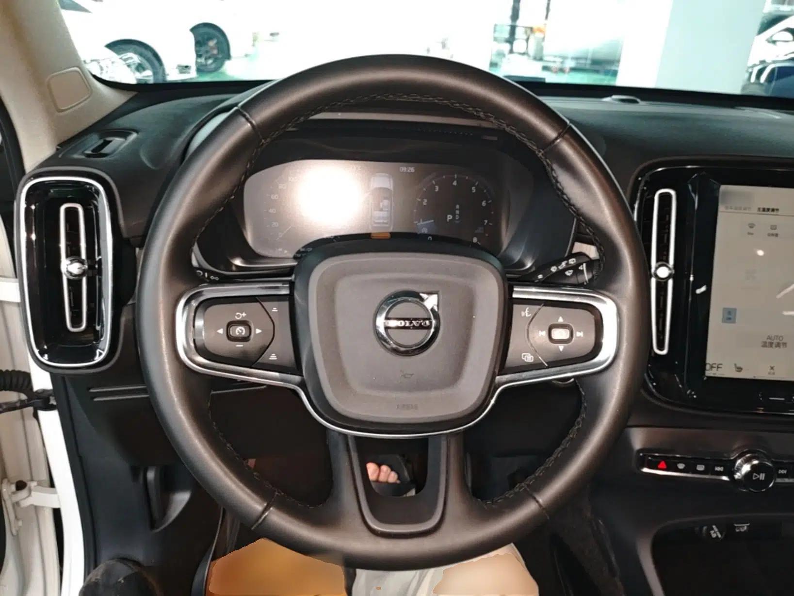 Volvo XC40 2022 T4 Four-Wheel Drive Smart & Luxurious Edition — миниатюра 14