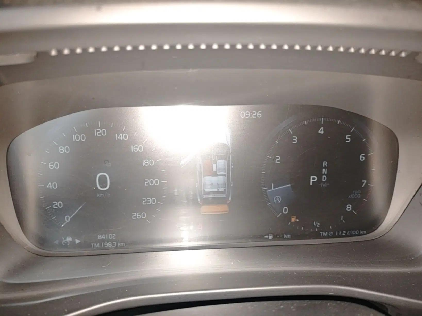 Volvo XC40 2022 T4 Four-Wheel Drive Smart & Luxurious Edition — миниатюра 15