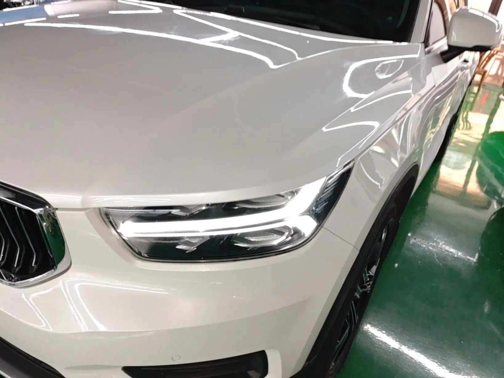 Volvo XC40 2022 T4 Four-Wheel Drive Smart & Luxurious Edition — миниатюра 9