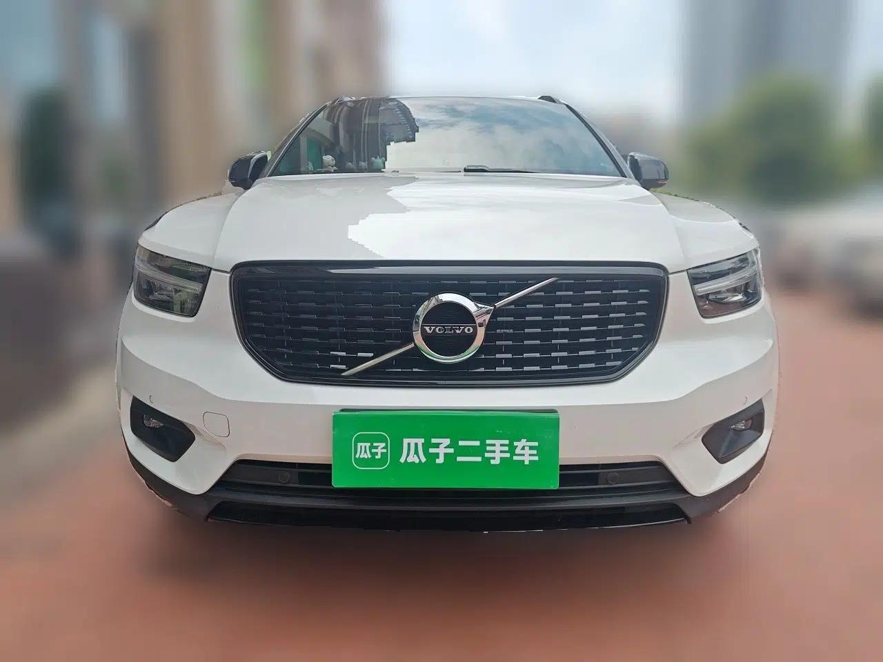 Volvo XC40 2020 T4 Four-Wheel Drive Smart & Sporty Edition — миниатюра 2