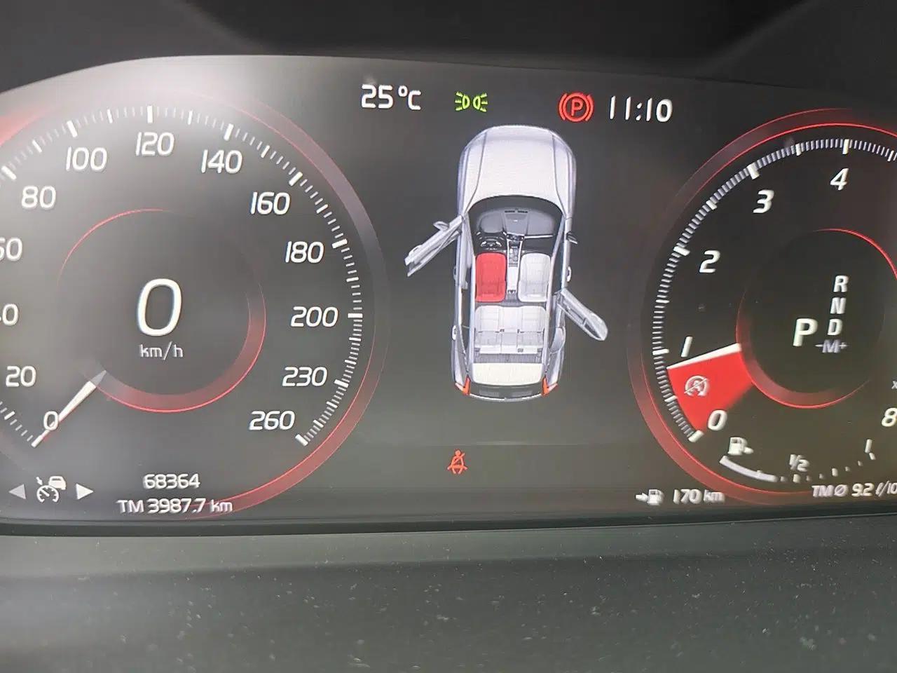 Volvo XC40 2020 T4 Four-Wheel Drive Smart & Sporty Edition — миниатюра 12