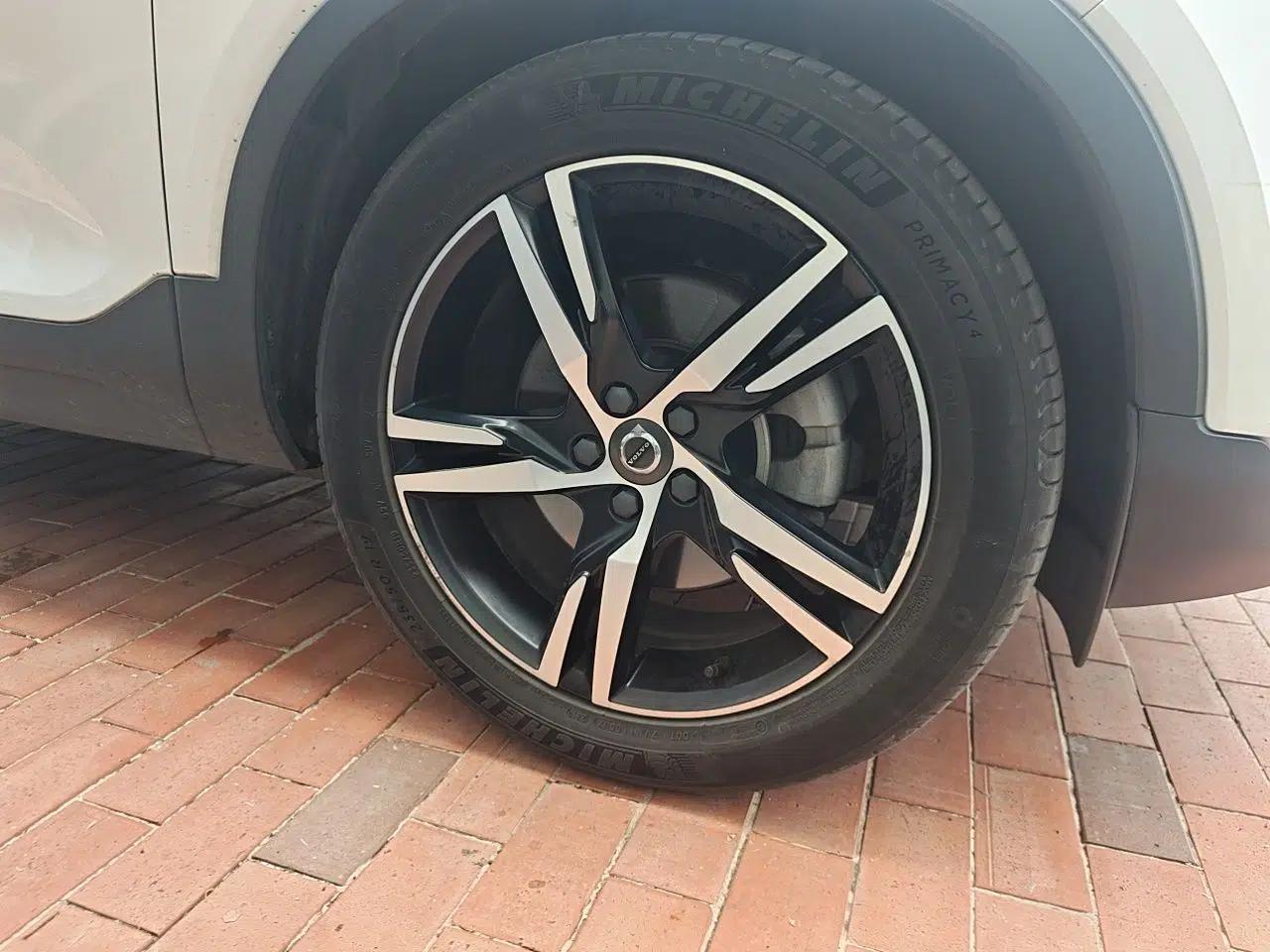 Volvo XC40 2020 T4 Four-Wheel Drive Smart & Sporty Edition — миниатюра 8