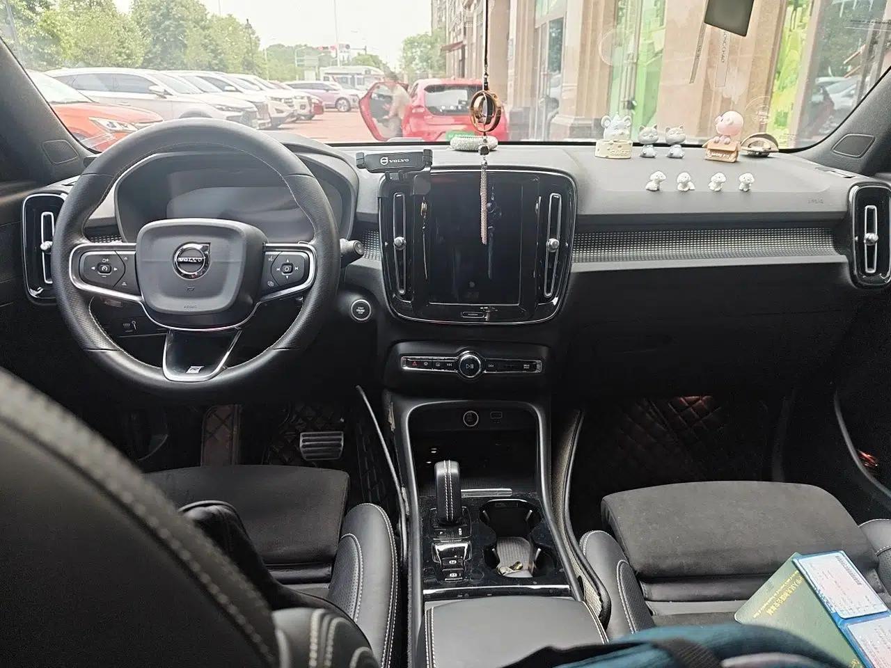 Volvo XC40 2020 T4 Four-Wheel Drive Smart & Sporty Edition — миниатюра 10
