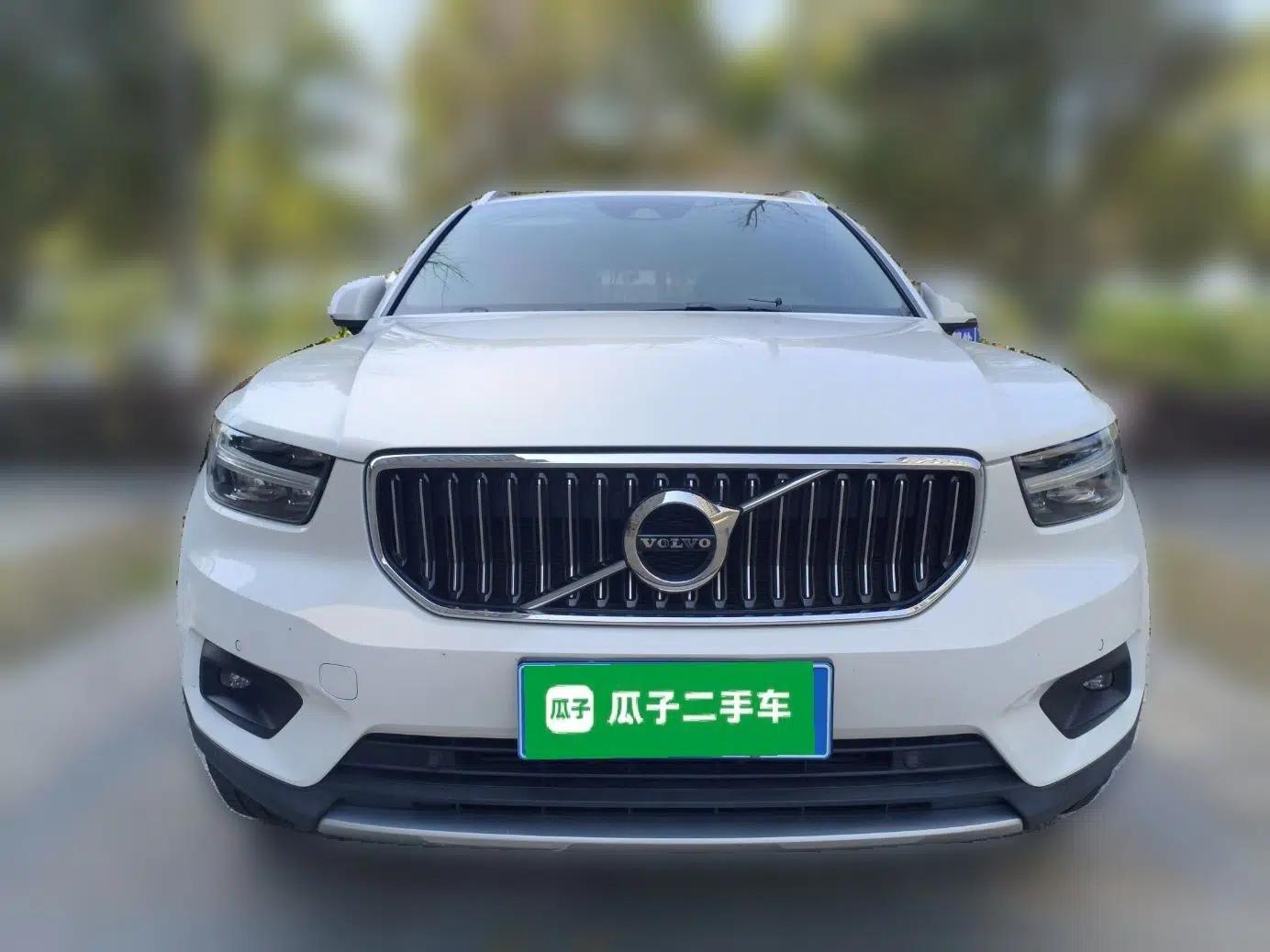 Volvo XC40 2021 T4 Four-Wheel Drive Smart Luxury Edition — миниатюра 2