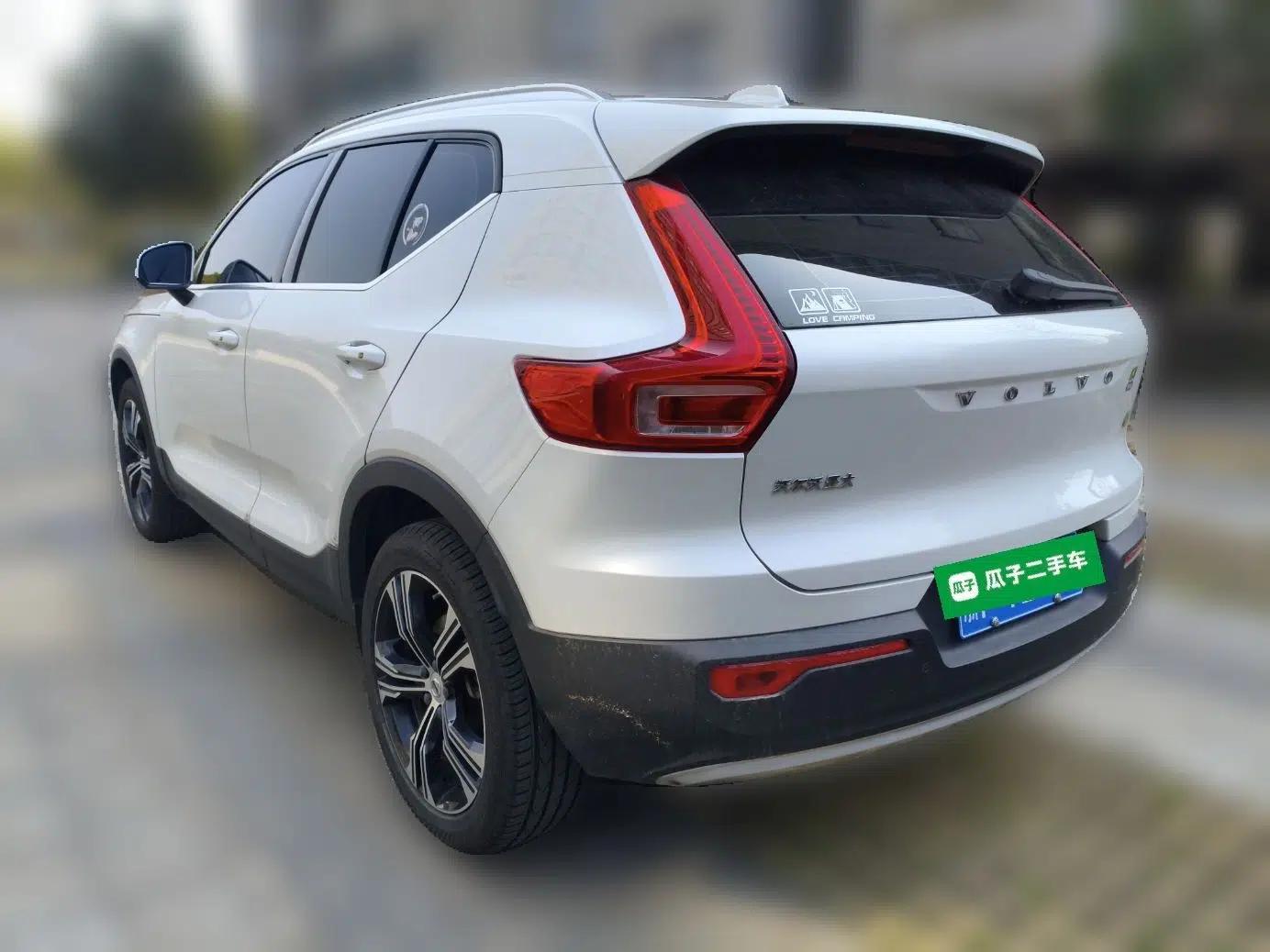 Volvo XC40 2021 T4 Four-Wheel Drive Smart Luxury Edition — миниатюра 4
