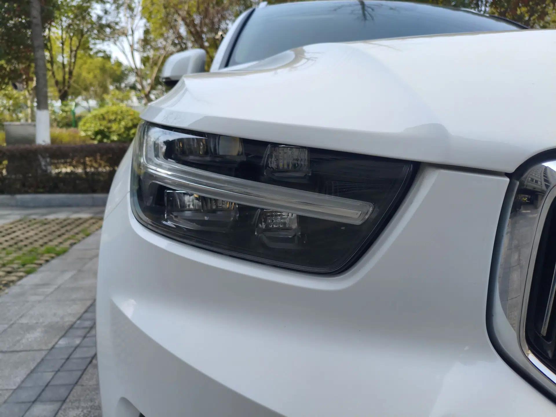 Volvo XC40 2021 T4 Four-Wheel Drive Smart Luxury Edition — миниатюра 7
