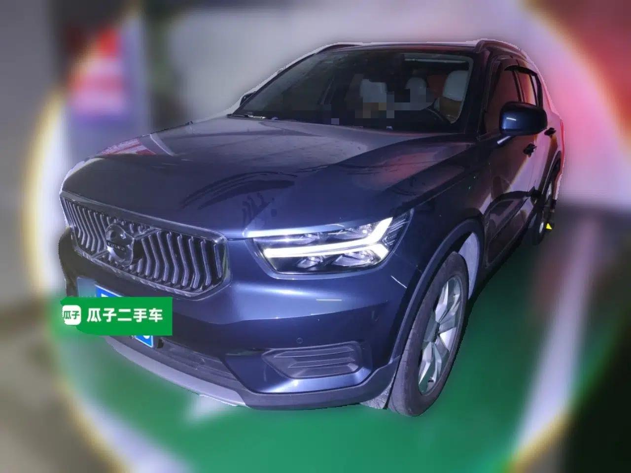 Volvo XC40 2022 T4 Four-Wheel Drive Smart & Stylish Edition — миниатюра 1