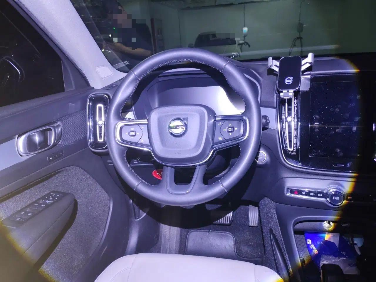 Volvo XC40 2022 T4 Four-Wheel Drive Smart & Stylish Edition — миниатюра 11