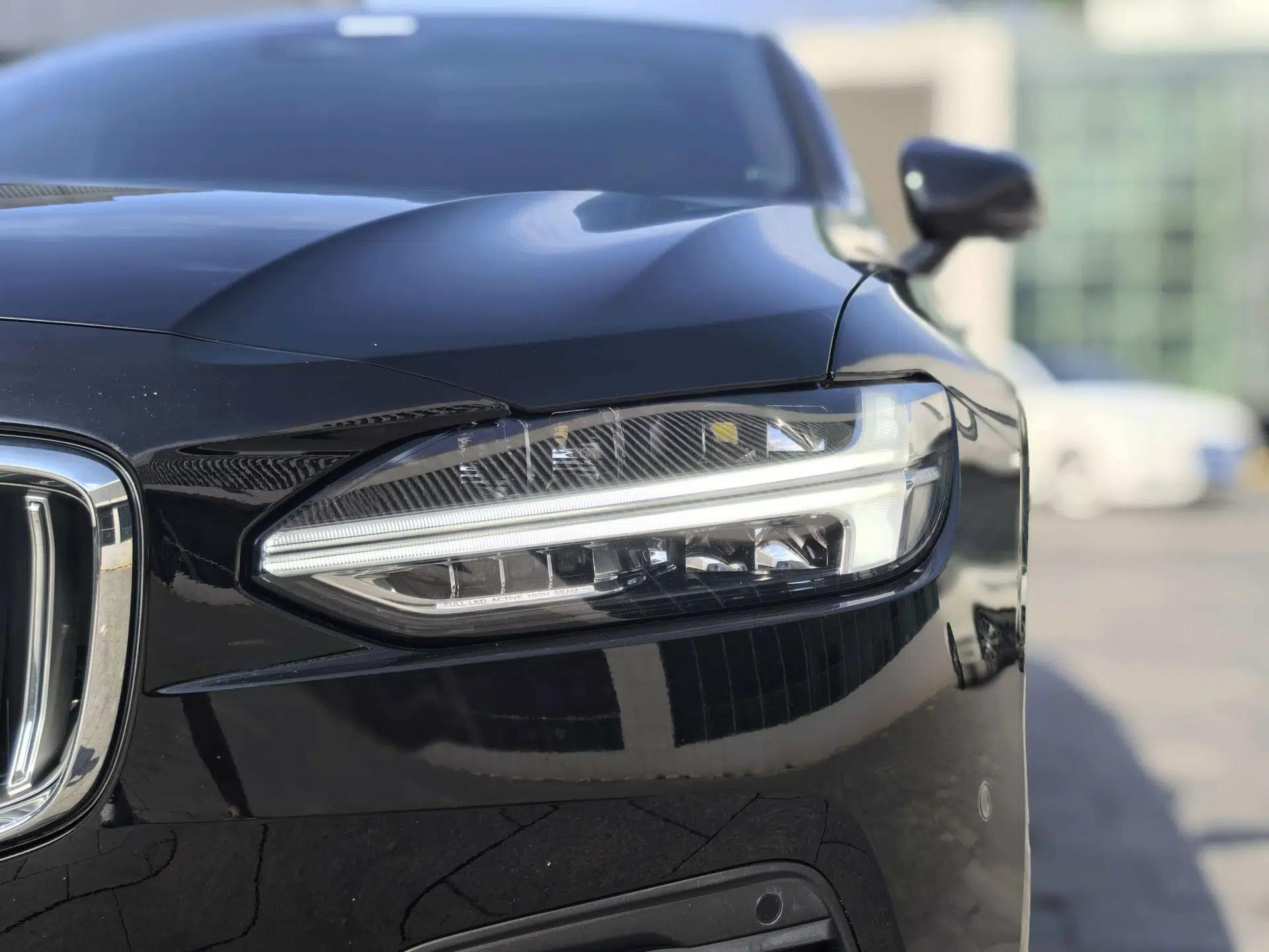 Volvo S90 New Energy 2023 T8 Plug-in Hybrid All-Wheel Drive Long-Range Luxury Edition — миниатюра 2